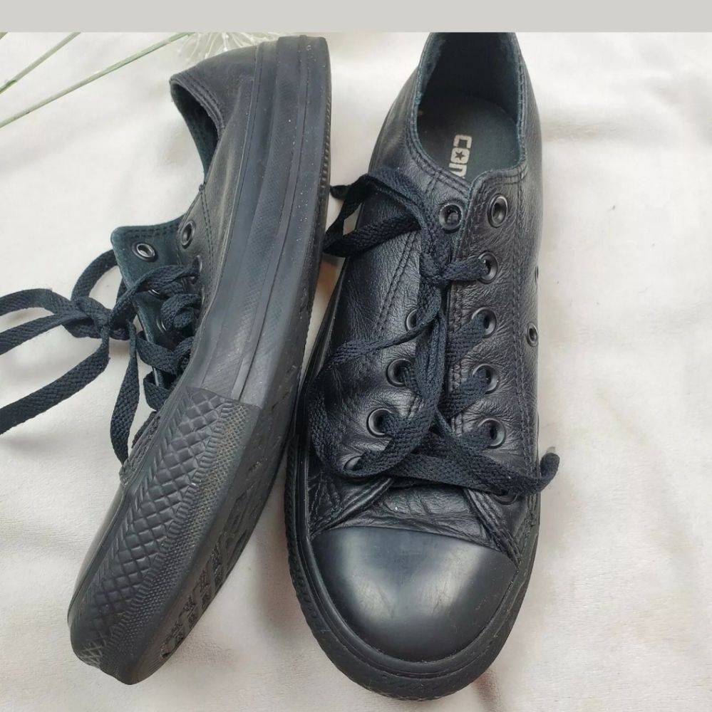 Black Leather Converse All Star Low Top Mens 5.5 W